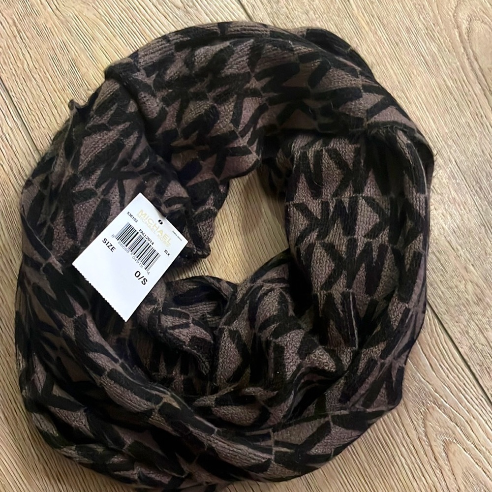 Classy Michael Kors Scarf